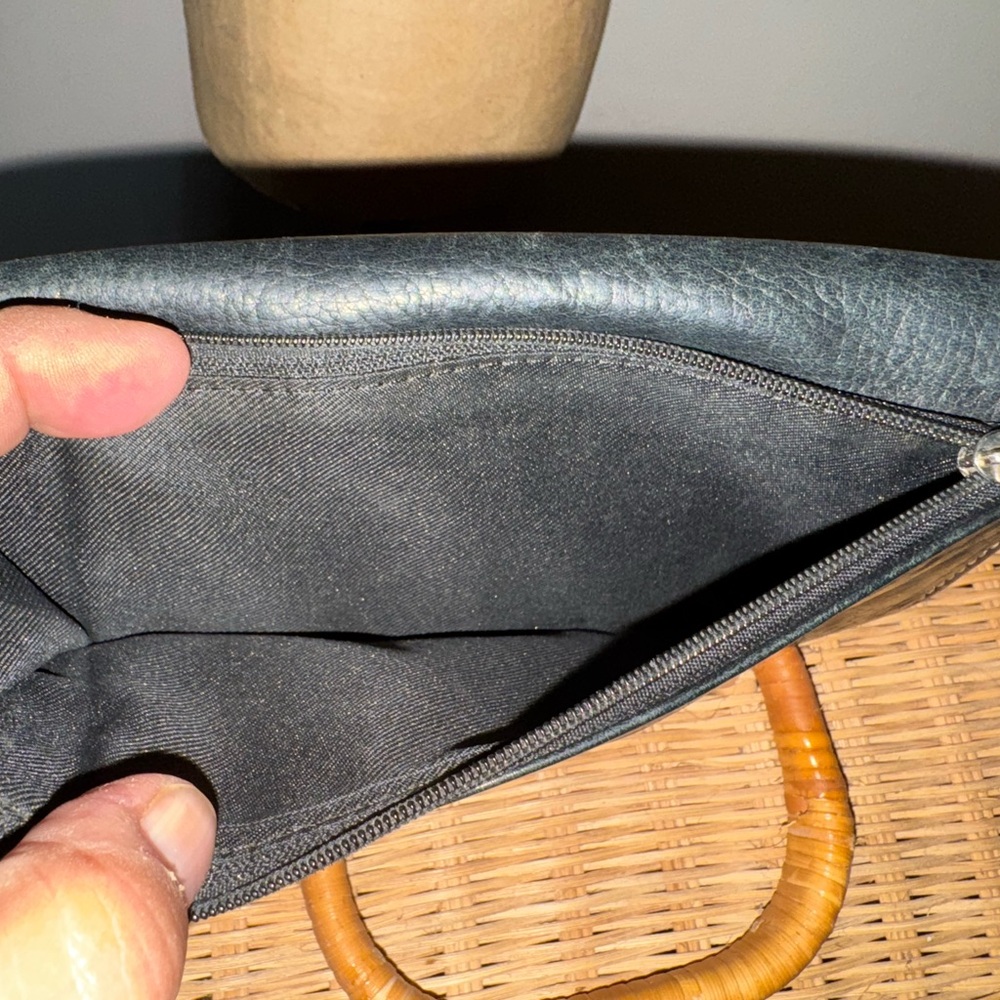 Fossil Black Leather Women’s Clutch Wallet - Picture 5 of 8